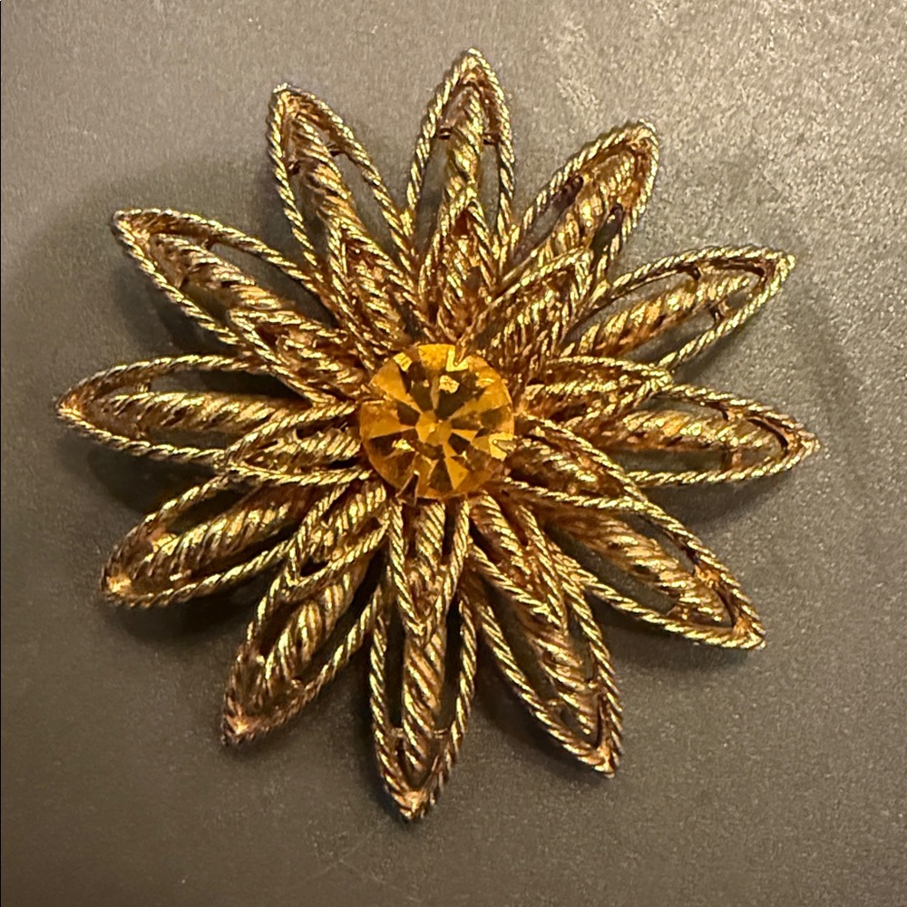 Vintage Signed CATHE Goldtone Amber Rhinestone FLOWER Shape Pin Brooch